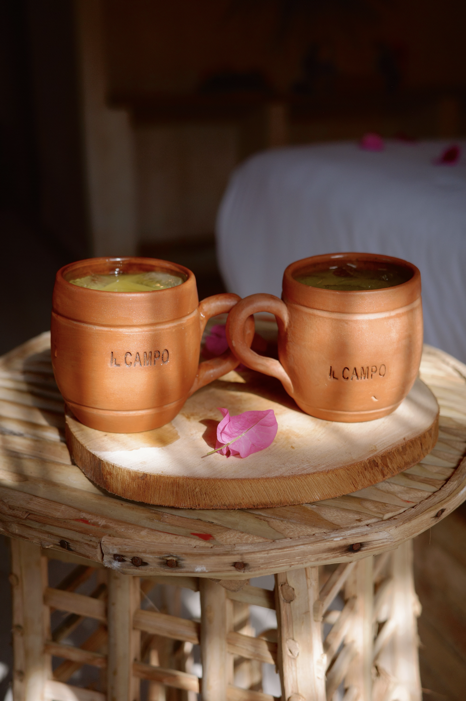Branded terracotta mugs with IL CAMPO logo
