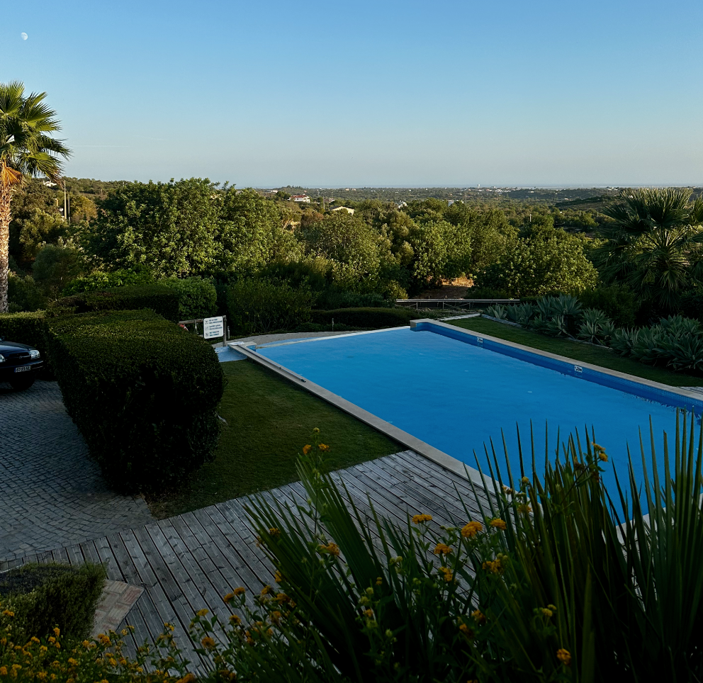 POMAR swimming pool with panoramic countryside views