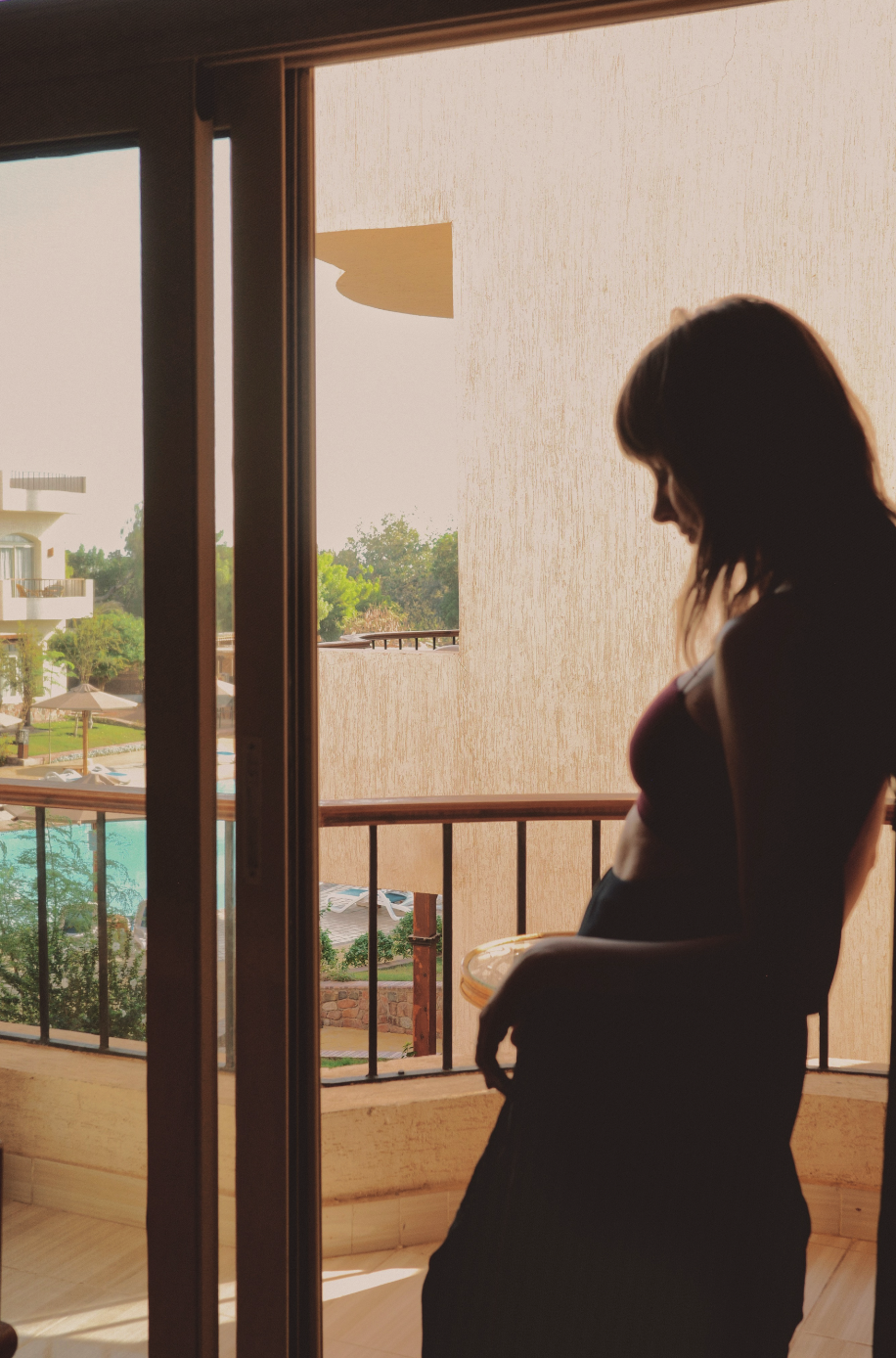 Guest viewing pool from balcony